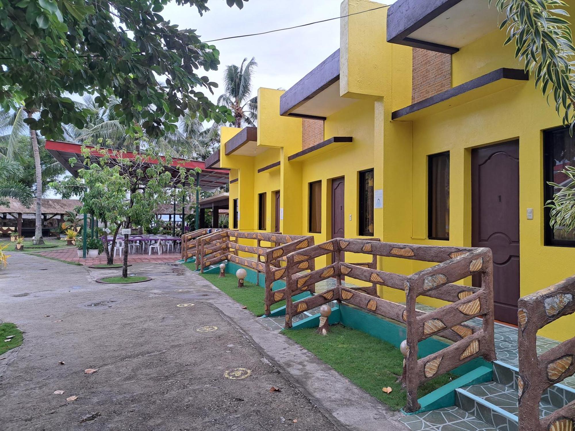 Lagnason'S Place Oslob Kültér fotó